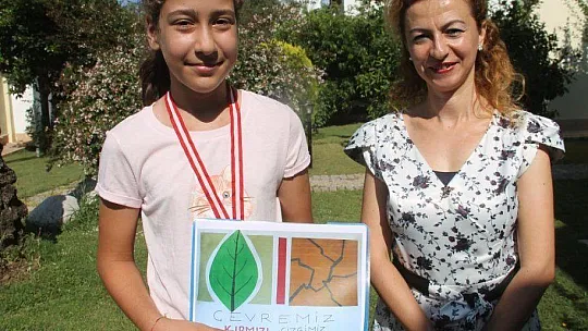 HEDİYELERİ EVLERİNDE TAKDİM EDİLDİ