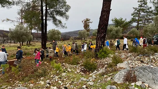 Öğrencilerle geri dönüşümde farkındalık çalışmaları