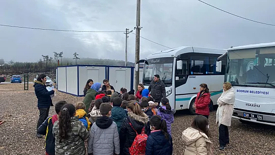 Öğrencilerle geri dönüşümde farkındalık çalışmaları