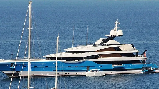 Rus milyarder 400 milyon dolarlık yatıyla 3 aydır Bodrum'da tatil yapıyor