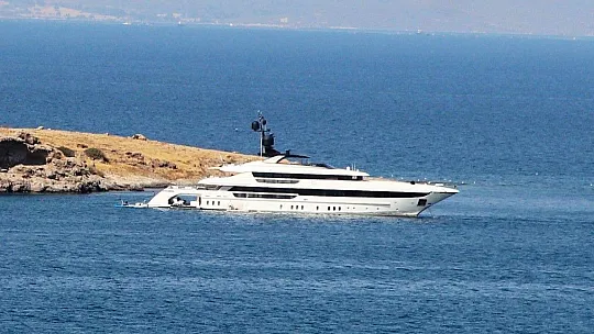 Rus milyarder 400 milyon dolarlık yatıyla 3 aydır Bodrum'da tatil yapıyor