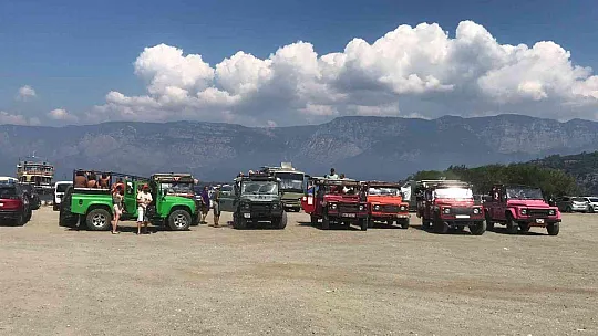 SAFARİ TURLARI NE KADAR GÜVENLİ, ŞOFÖRLER KONUŞTU