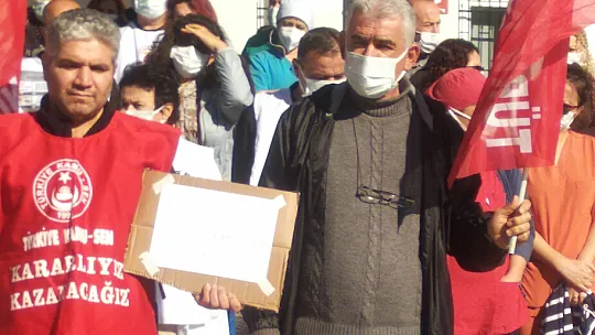 Sağlıkçılardan maaş tepkisi