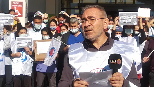 Sağlıkçılardan maaş tepkisi