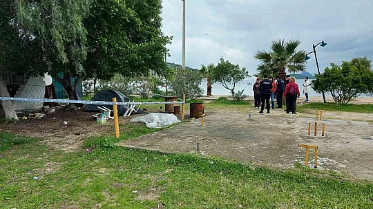 Sahilde yürüyüş yapan vatandaşlar gördükleri karşısında şok oldu