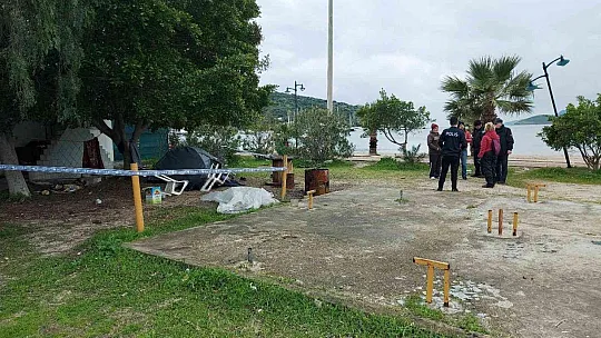 Sahilde yürüyüş yapan vatandaşlar gördükleri karşısında şok oldu