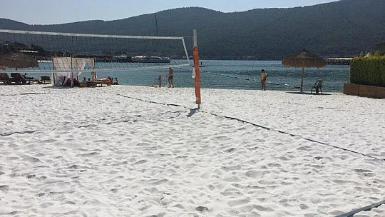 Sahile serilen beyaz kumdaki korkunç gerçek ortaya çıktı: Yüzde 55'i mermer tozu