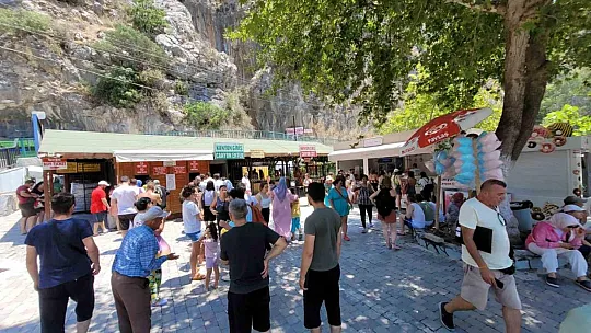 Saklıkent Kanyonu binlerce misafiri ağırlıyor