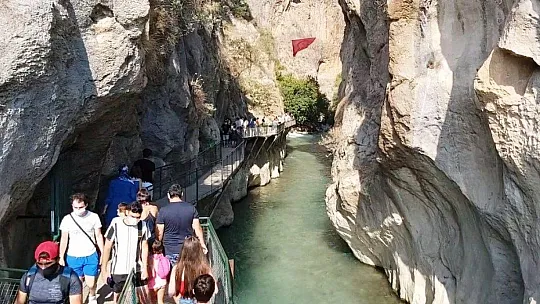 SAKLIKENT'İ BAYRAMDA 23 BİN KİŞİ ZİYARET ETTİ