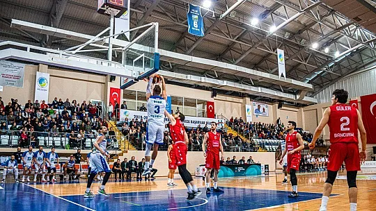 Basketbolseverler Salı Akşamını Bekliyor