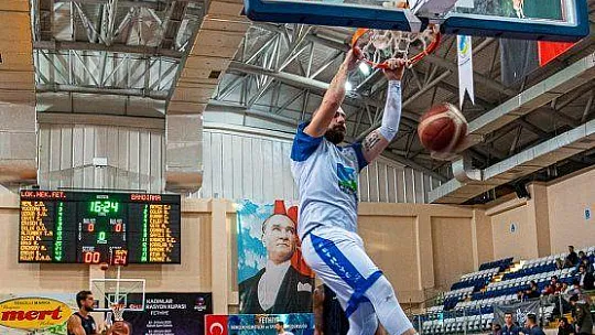 Basketbolseverler Salı Akşamını Bekliyor