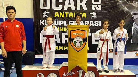 ŞAMPİYON KARATECİLER BAŞKAN GÜMÜŞ'Ü ZİYARET ETTİ