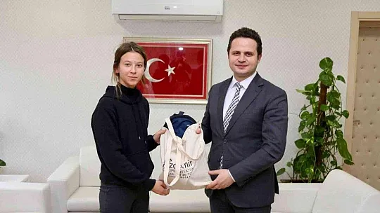 Şampiyonlardan Milli Eğitim Müdürüne ziyaret