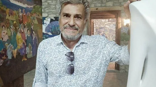 Sanatçılar yangınlar sonrası ibretlik heykel yapıyor