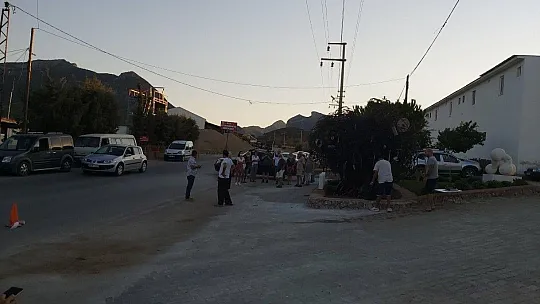 Sanayi esnafı gelmeyince, heykel açılışı yapılamadı