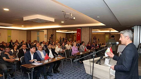 Şehirleşme ve deprem Marmaris'te konuşuldu
