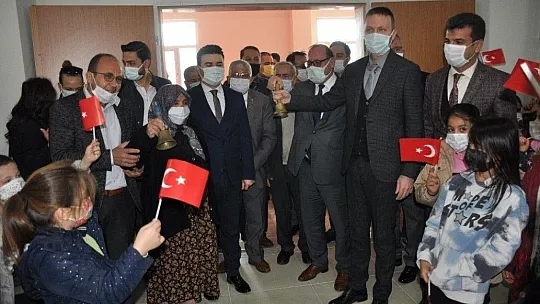 Şehit Ferhan Gökbel Ortaokulu eğitim öğretime kapılarını açtı