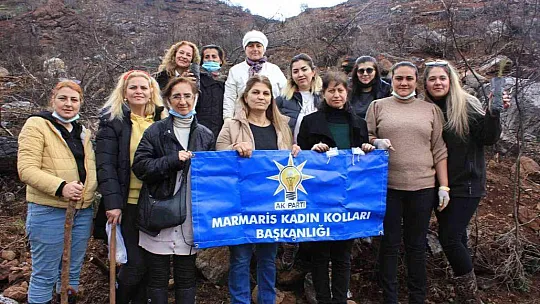 Şehit kadınlar adına fidan dikildi