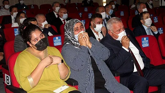 Şehit yakınları ve Gazilere Devlet Övünç Madalyası verildi