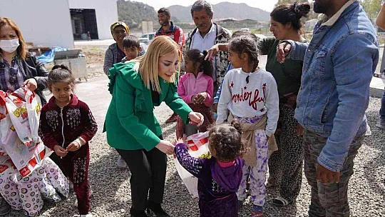 Sel mağduru Roman vatandaşlar prefabrik konutlarına kavuştu