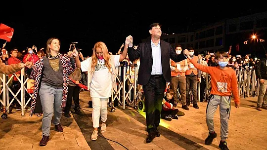 Fethiye'de Selda Bağcan rüzgarı esti