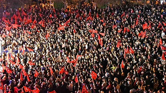 Fethiye'de Selda Bağcan rüzgarı esti
