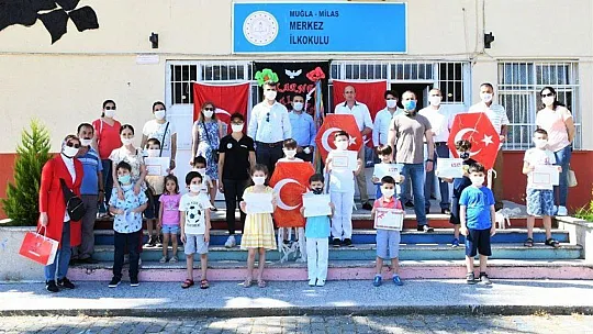 Sembolik karne töreni ve uçurtma etkinliği düzenlendi