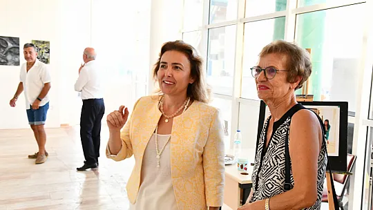 RESİM SERGİSİNİN GELİRİ ONKOLOJİ BÖLÜMÜNE BAĞIŞLANACAK