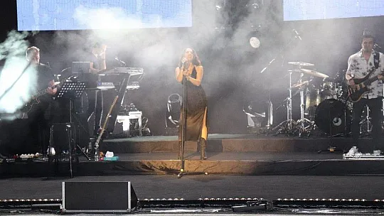 Sertap Erener üçte üç yaptı