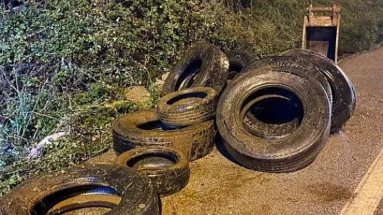 Servis minibüsünde mahsur kalan öğrenciler kurtarıldı
