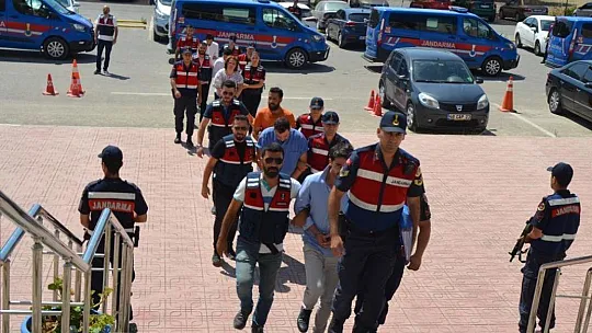 Silahla vurduktan sonra cesedi yakıp asitle eritmeye çalışmışlar