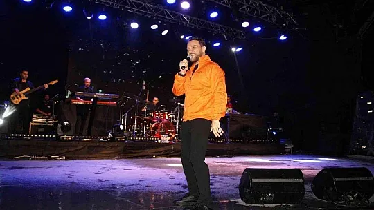 Sinan Akçıl: 'Burcu Kıratlı'dan çocuk istiyorum'