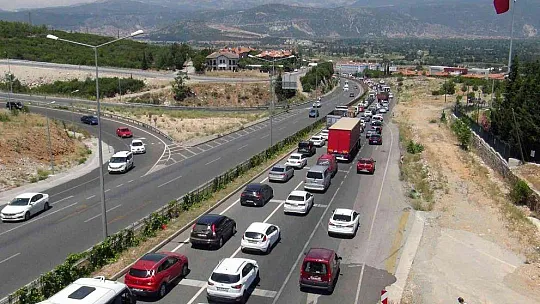 Sınav bitti, trafik tıkandı