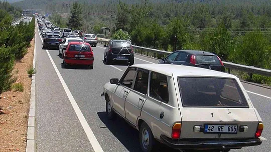 Sınav bitti, trafik tıkandı