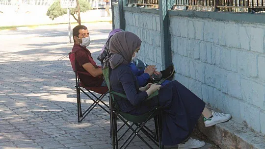 FETHİYE'DEKİ LGS SORUNSUZ GEÇTİ