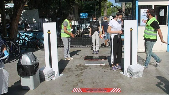 FETHİYE'DEKİ LGS SORUNSUZ GEÇTİ