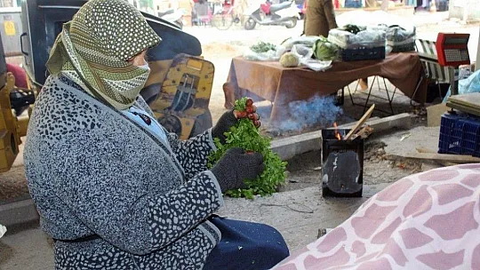 Soğuk, pazarcıları vurdu