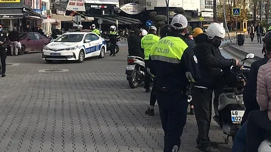 Şok trafik denetimleri devam ediyor 90 dakikada 40 bin lira ceza kesildi