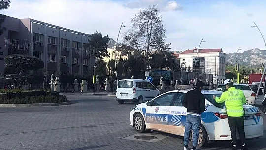 Şok trafik denetimleri devam ediyor 90 dakikada 40 bin lira ceza kesildi