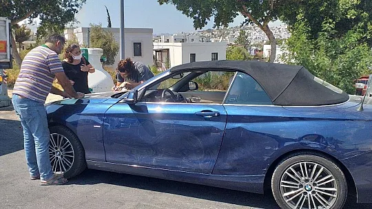 Spor otomobili ile Bodrum'da kaza yaptı