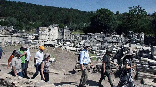 STRATONİKEİA BİLİM İNSANLARININ İLGİ ODAĞI