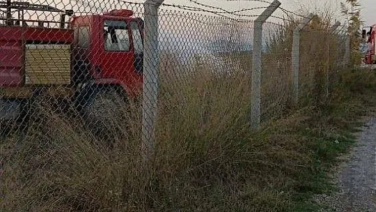 Sulama kanalından balık kurtarma operasyonu