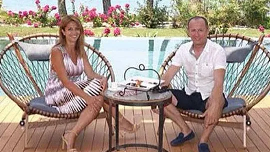 Sürat teknesi kayalıklara çarptı, ünlü iş insanı ve eşi hayatını kaybetti