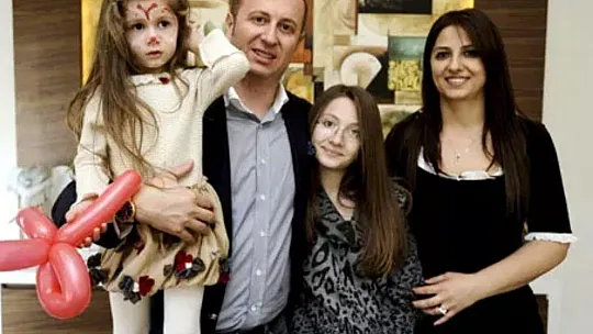 Sürat teknesi kayalıklara çarptı, ünlü iş insanı ve eşi hayatını kaybetti
