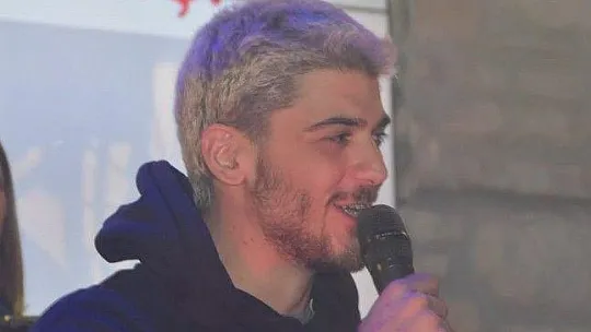 Survivor finalisti Poyraz, yeni imajıyla şaşırttı
