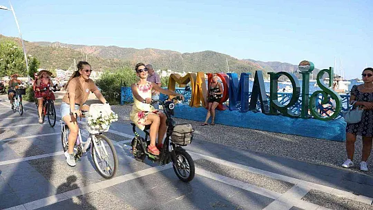 Süslü Kadınlar Marmaris'te pedal çevirdi