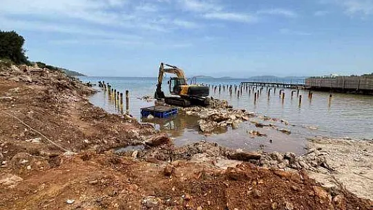 Tabiat parkında doğaya verilen zararı belediye ekipleri önledi