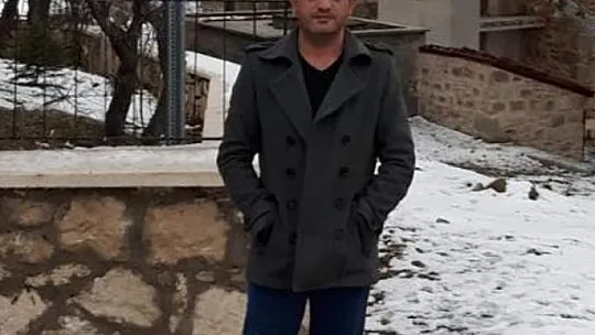 Otomobilden dışarı fırlayan sürücü kurtarılamadı