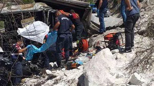 Talihsiz genç yanan tırda yaşamını yitirdi