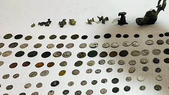 Tarihi eser operasyonunda ikisi komiser 4 tutuklama